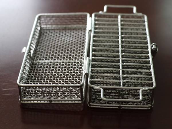A double layer ultrasonic cleaning baskets on the table